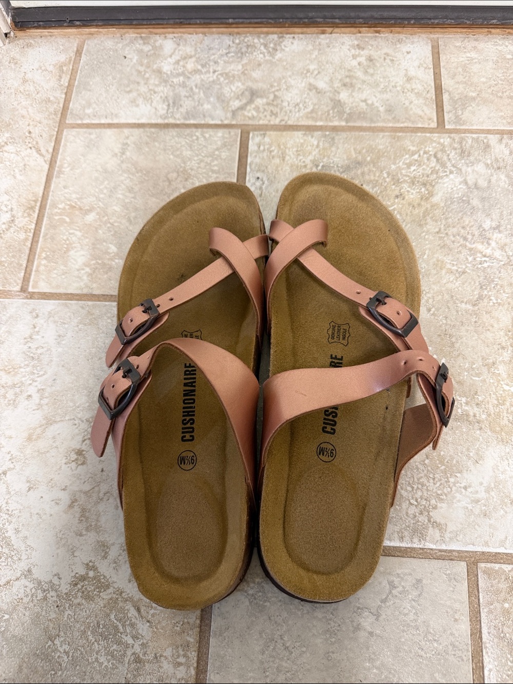 Cushionaire Women’s Metallic Rose Gold Adjustable Buckle Sandals